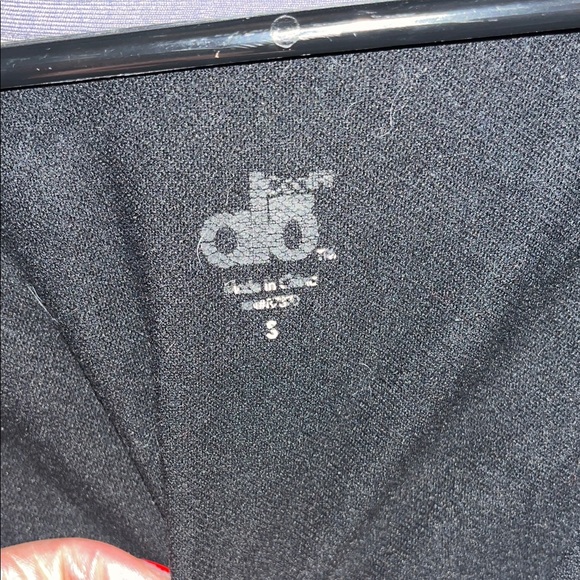 ALO Yoga Black Hoodie - Picture 2 of 9